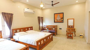 Family Suite | Desk, free WiFi, bed sheets - Dwaraka Resorts (Tiruvannamalai)