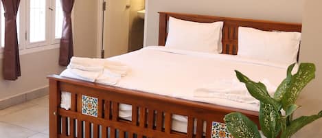 Habitación Premium, vista a la montaña | Ropa de cama de alta calidad, escritorio, wifi gratis y ropa de cama