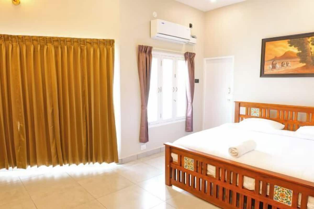 1 bilik tidur, meja, Wi-fi percuma, cadar katil