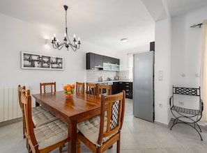 Villa | Dining - Pretty Villa With View (Kastelir-Labinci)