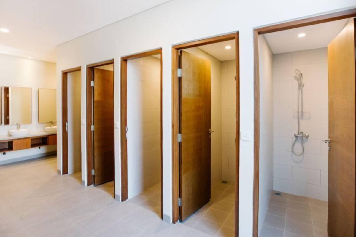 Bathroom | Shower, free toiletries, towels, soap