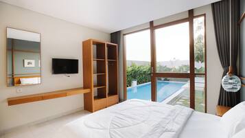 Standard Room, 1 Bedroom, Non Smoking, Pool View | Free WiFi, bed sheets