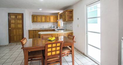 Suites Poliforum Inn