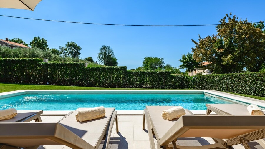 Premium Apartment With Private Pool