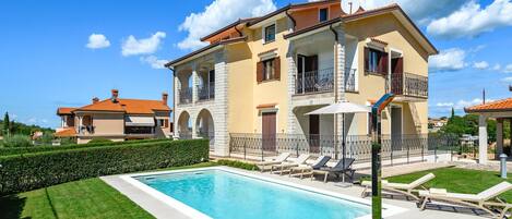 Appartement | Piscine | Piscine couverte, piscine extérieure