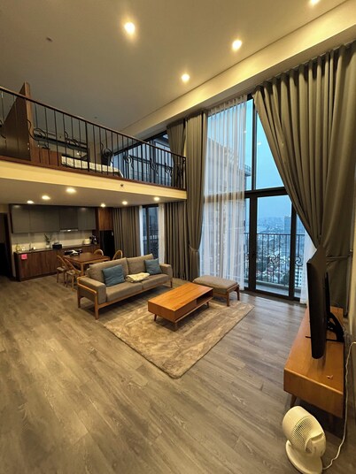 FlowerGod PentStudio WestLake Tay Ho 