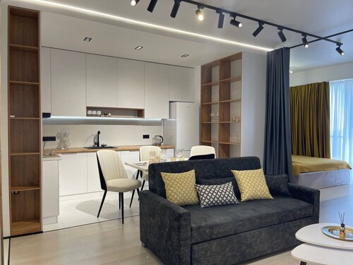 Akay city Golden studio