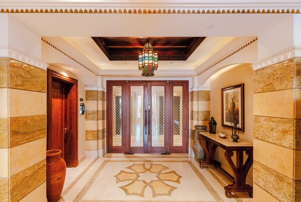 Interior - Elegant 2BR Apt in Yansoon 3 w/ Burj Khalifa Views (Dubai)