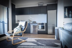 雪櫃、焗爐、爐具、洗碗機