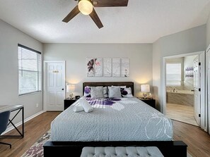 6 bedrooms, in-room safe, desk, iron/ironing board - Luxury 6-Bedroom Home with Pool & Spa Near Disney Orlando! (Davenport)