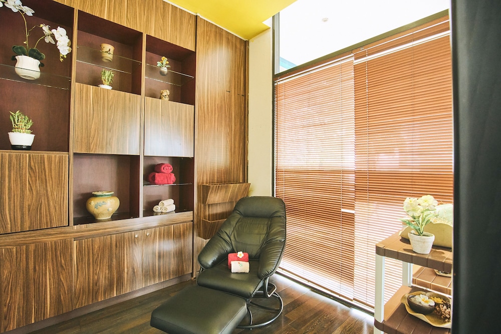 Horison Arcadia Wahid Hasyim Jakarta by null