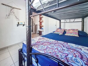 Familienhaus | 3 Schlafzimmer, Verdunkelungsvorhänge, Bügeleisen/Bügelbrett