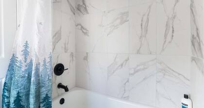 Whole Home Remodeled 1 Bed West Side Coffee Smrt TV WIFI