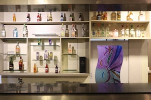 Bar (on property) - Le Ideal Suites (Puducherry)