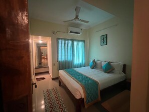 Literie hypoallergénique, bureau, Wi-Fi gratuit