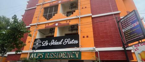 Fachada da propriedade