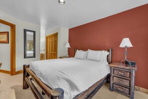 2 Schlafzimmer, Schreibtisch, WLAN