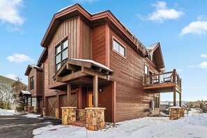 Exterior - Modern Keystone Townhome Next to River Run Village (Keystone)