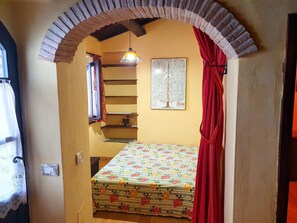 House | Living room | Fireplace - Apartment in Firenzuola Near Lake Arezzo (Acquasparta)