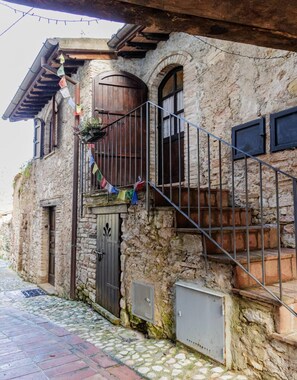 House | Exterior