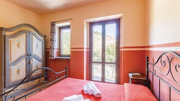 Casa | 1 camera, con arredamento individuale, lenzuola