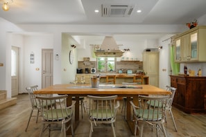 Villa | Restauranger