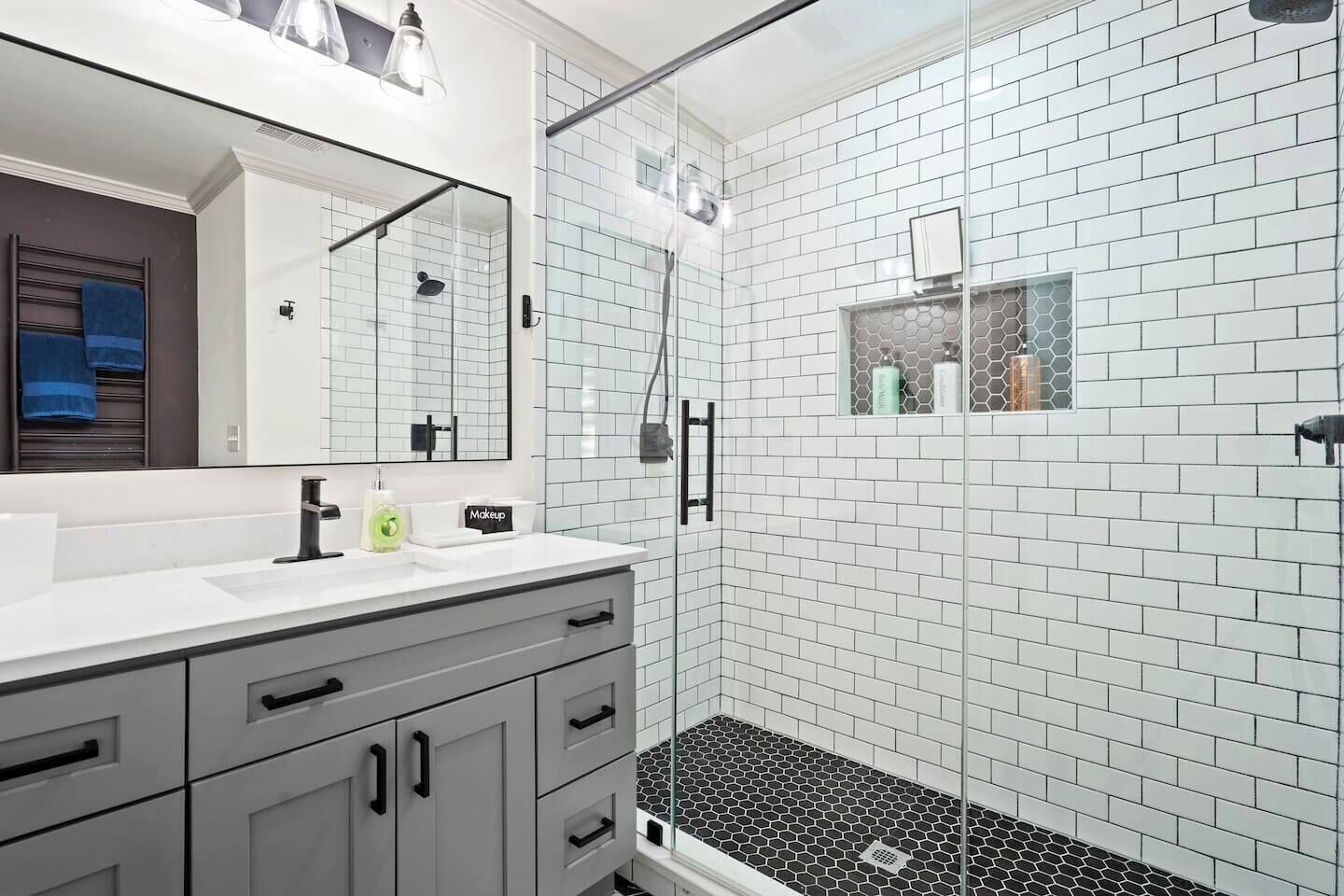 Shower, towels