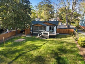 Exterior - Marietta Square Suites - Big Home|Pool|Fire Pit (Marietta)