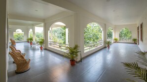 Quang cảnh ban công