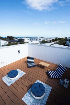 Terrace/patio - Blue Horizon Villa - Sunlit Terraces & Ocean Views (Torquay)