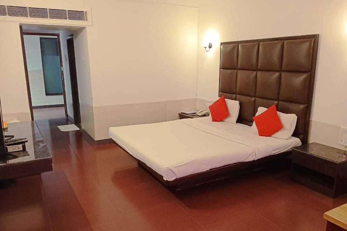 Deluxe tweepersoonskamer | 1 slaapkamer, een bureau, extra bedden, gratis wifi