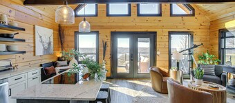 Stunning Celina Home w/ Hot Tub, Views & Fire Pit!