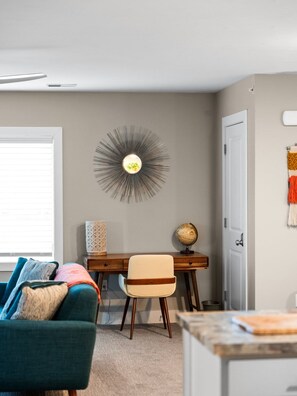 Interior - TC Parkside G: Spacious 2BR Condo (Traverse City)