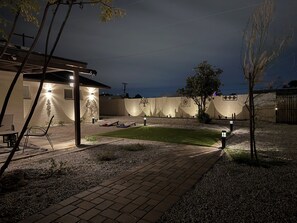 Property grounds - 4 bedrm house in Central Phoenix WiFi, Putting Green, Phoenix Mountain Preserve (Phoenix)