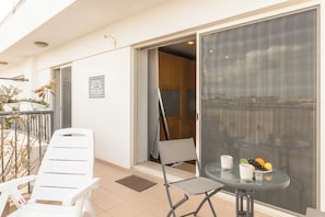 Family Apartment, 2 Bedrooms, 2 Bathrooms (Modern and comfortable apart Savoy) | Terrace/patio