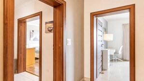 Familienapartment, 2 Schlafzimmer, 2 Bäder (Modern and comfortable apart Savoy) | Innenbereich