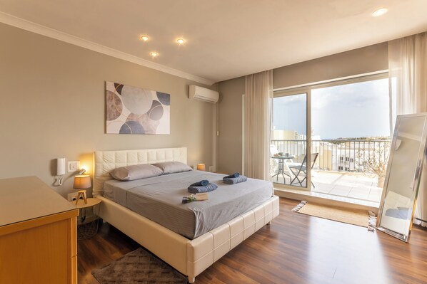 Departamento familiar, varias habitaciones, 2 baños (Modern and comfortable apart Savoy) | 2 habitaciones, tabla de planchar con plancha y camas extra 