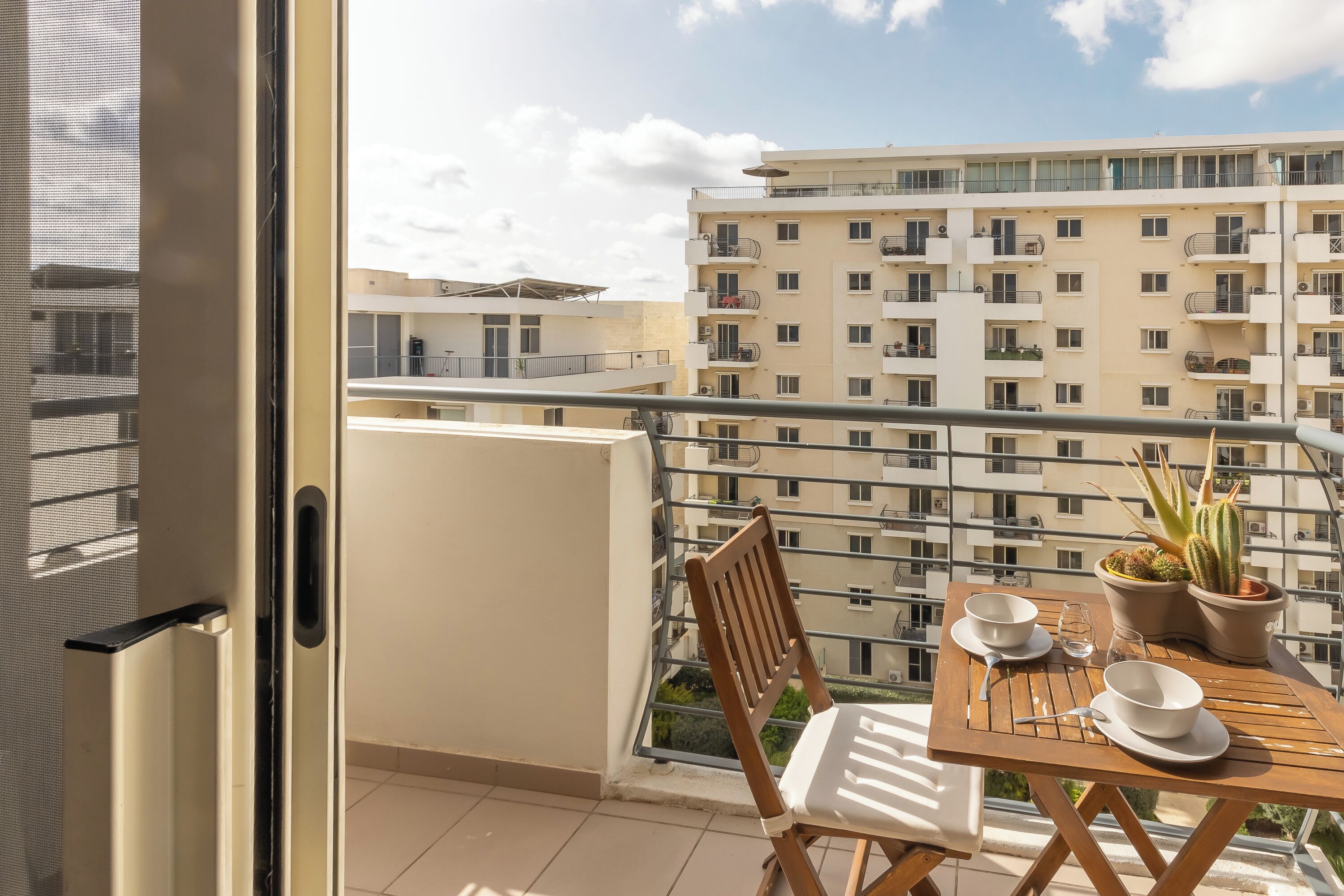 Family Apartment, Multiple Bedrooms, 2 Bathrooms (Modern and comfortable apart Savoy) | Outdoor dining
