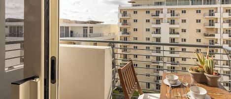 Family Apartment, Multiple Bedrooms, 2 Bathrooms (Modern and comfortable apart Savoy) | Outdoor dining