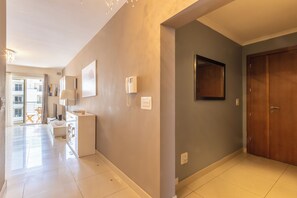 Departamento familiar, varias habitaciones, 2 baños (Modern and comfortable apart Savoy) | Interior