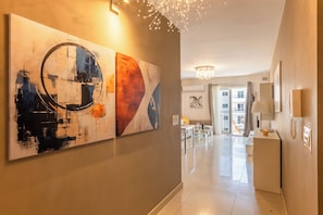 Family Apartment, 2 Bedrooms, 2 Bathrooms (Modern and comfortable apart Savoy) | Interior