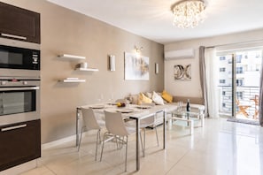 Family Apartment, 2 Bedrooms, 2 Bathrooms (Modern and comfortable apart Savoy) | Interior - Modern and Comfortable Apart Savoy Garden (Gzira)