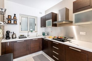 Familienapartment, 2 Schlafzimmer, 2 Bäder (Modern and comfortable apart Savoy) | Eigene Küche