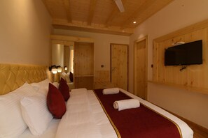 8 chambres, fer et planche à repasser, Wi-Fi, literie fournie