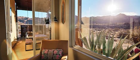 Luxury-Haus, Bergblick, Bergseite | Wohnbereich | Flachbildfernseher