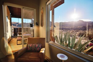 Luxury House, Mountain View, Mountainside | Living area | Flat-screen TV