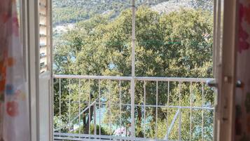 House (Two Bedroom Holiday Home) | Exterior