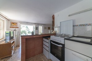 House (Two Bedroom Holiday Home) | Private kitchen | Fridge - Perfect Beachfront Getaway Ideal for Families (Seget)