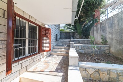 Perfect Beachfront Getaway Ideal for Families