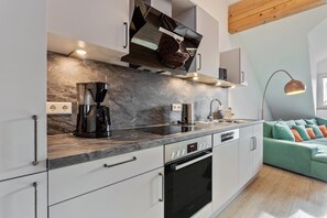 Kühlschrank, Ofen, Herdplatte, Geschirrspüler